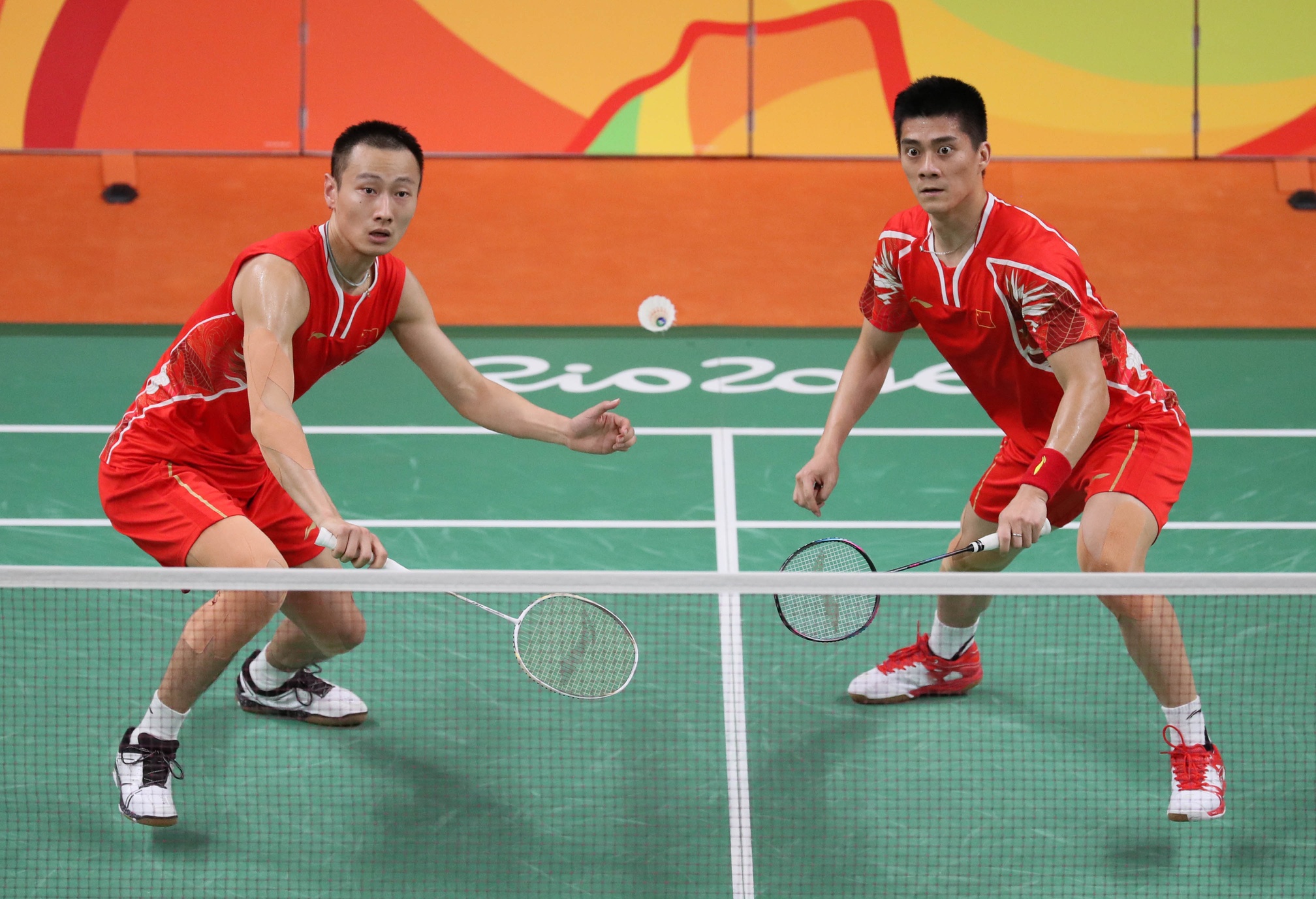 马来西亚羽毛球队完胜中国羽毛球队，马琳完成帽子戏法