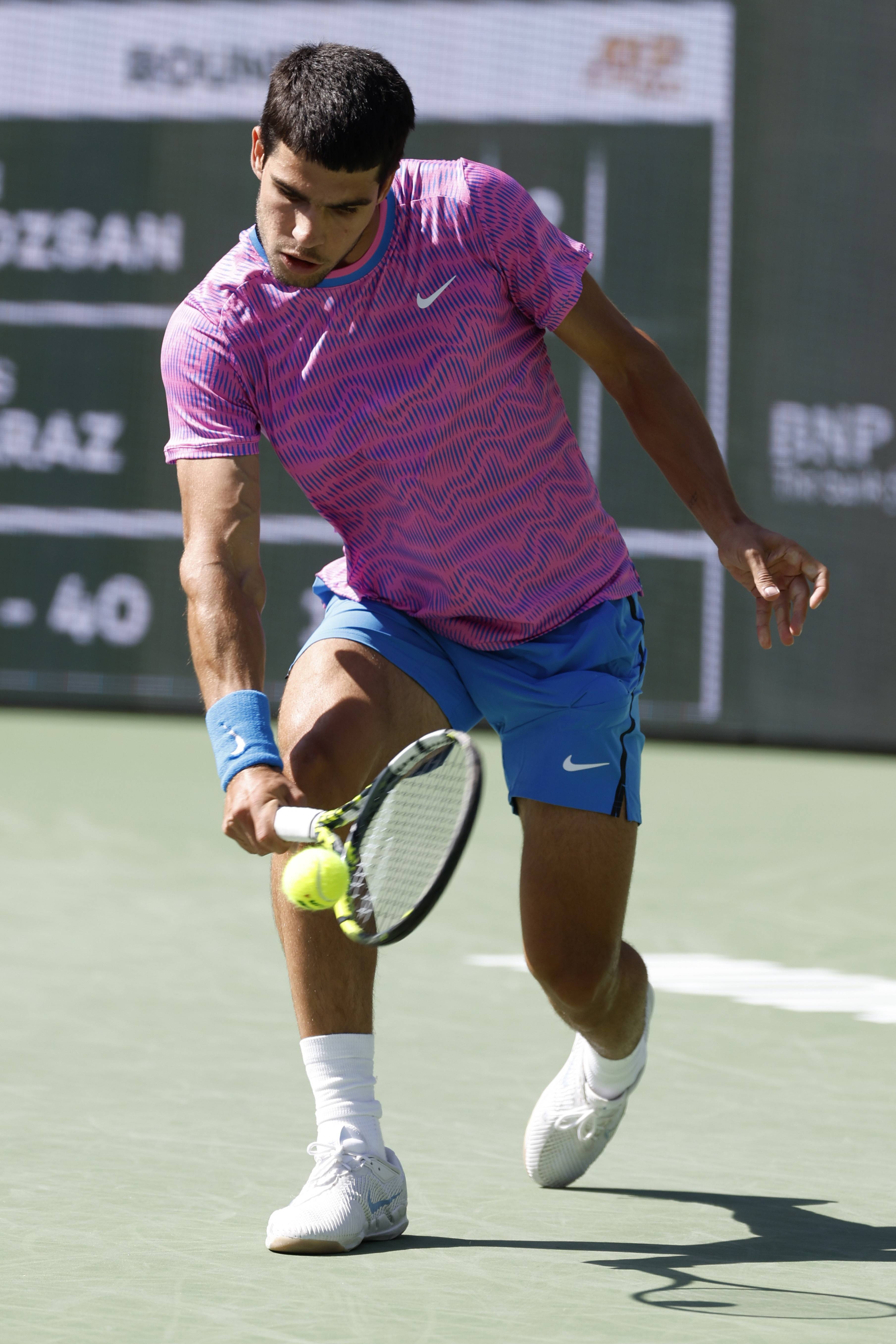 开云体育-世界网球队强势意大利网球队，阿尔卡拉斯绝境逆转