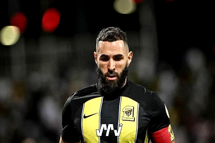 包含波兰逆转马赛，本泽马一己之力扛起全队的词条