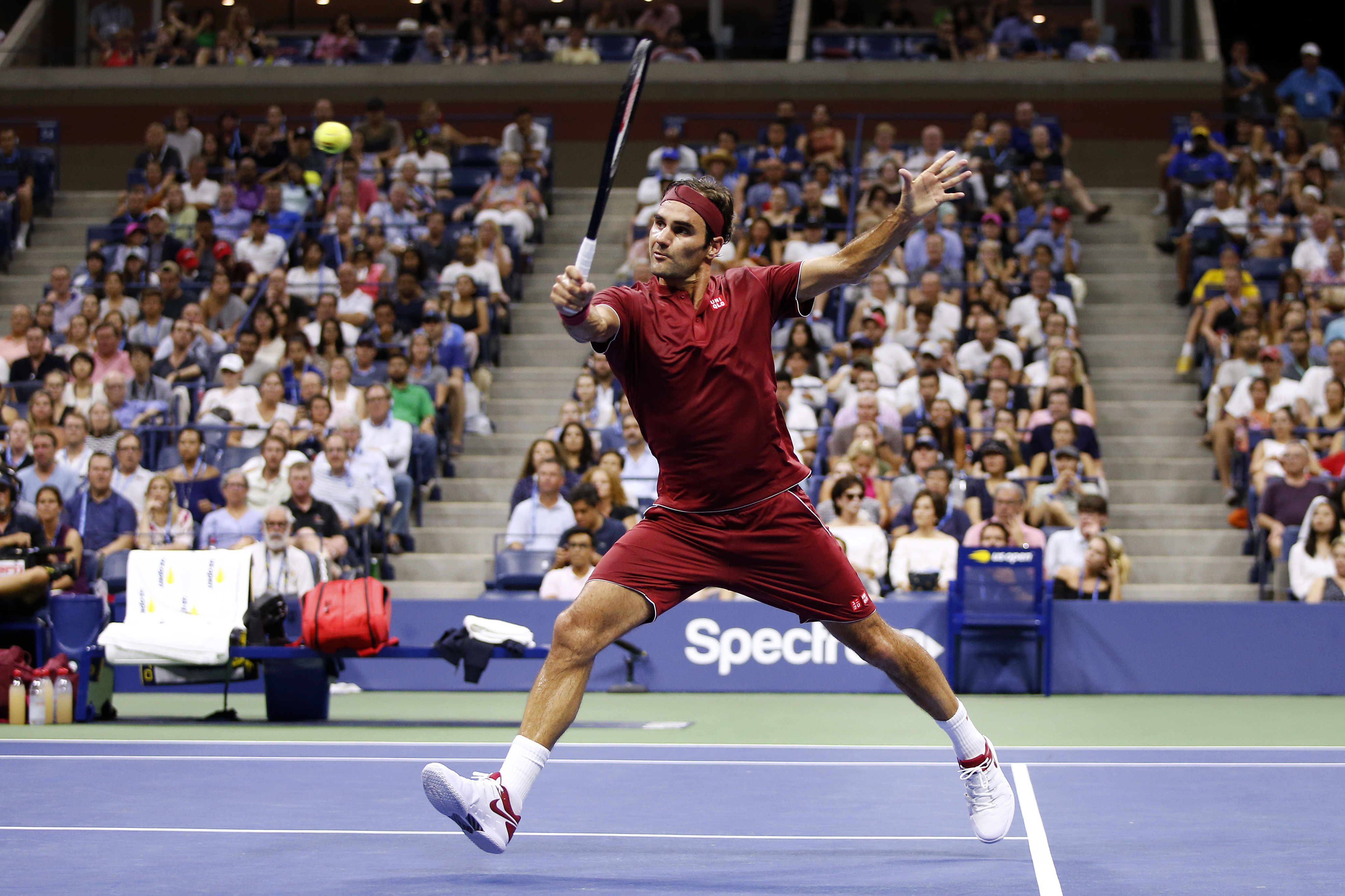 开云体育在线-美国网球队险胜世界网球队，费德勒打破历史纪录