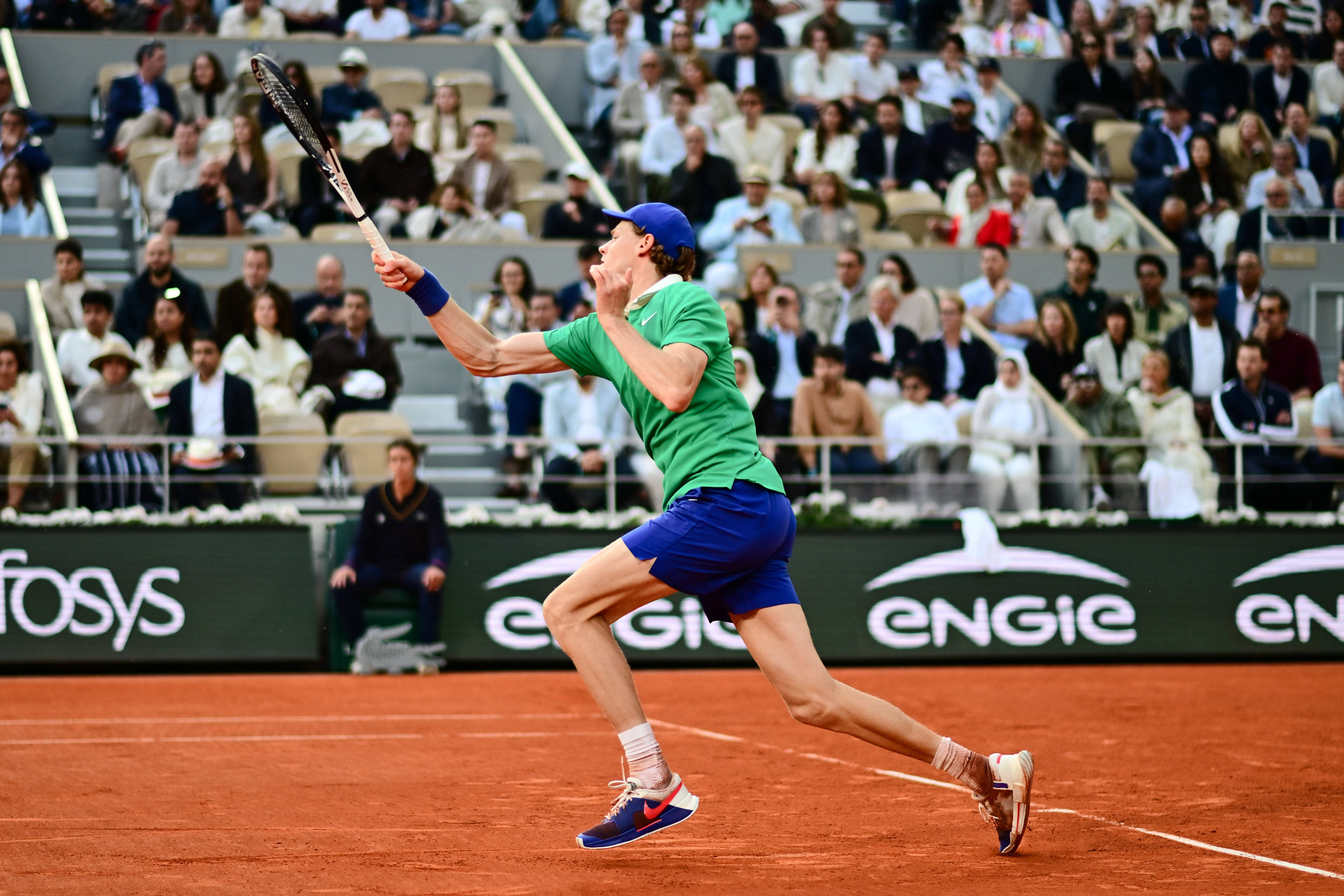 意大利网球队逆转日本网球队，阿尔卡拉斯统治全场