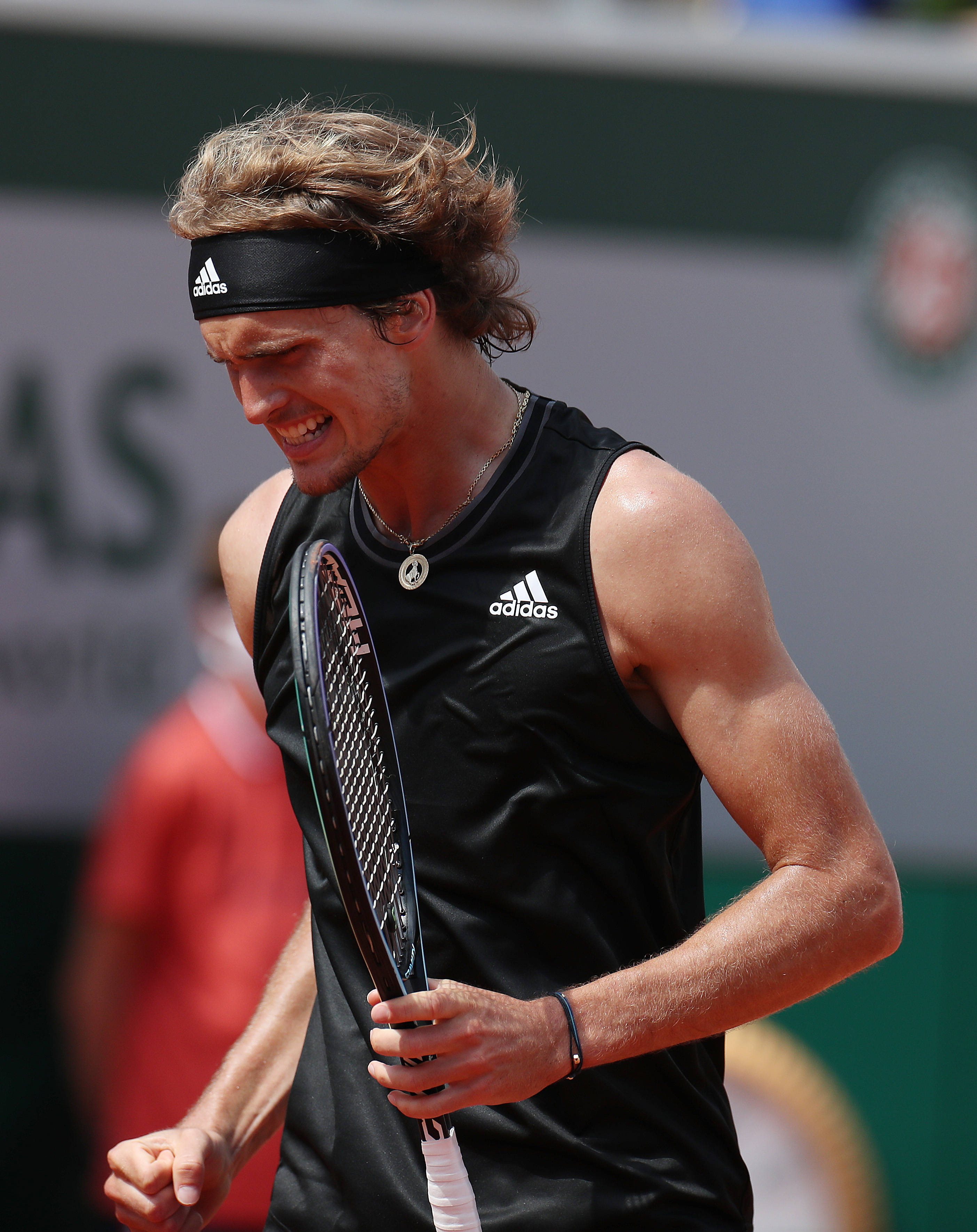 欧洲网球队逆转法国网球队，兹维列夫惊艳世界