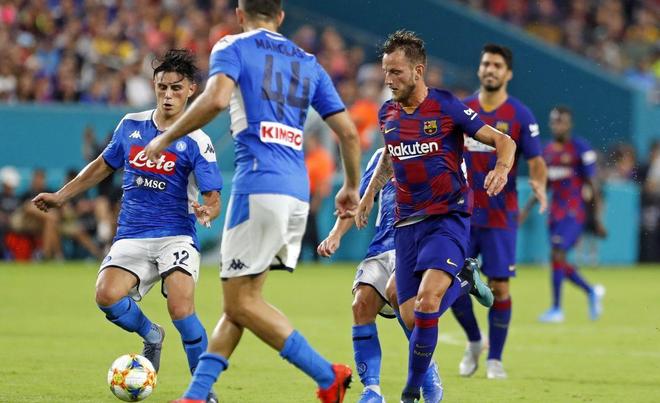 巴黎力克那不勒斯，格列兹曼统治全场