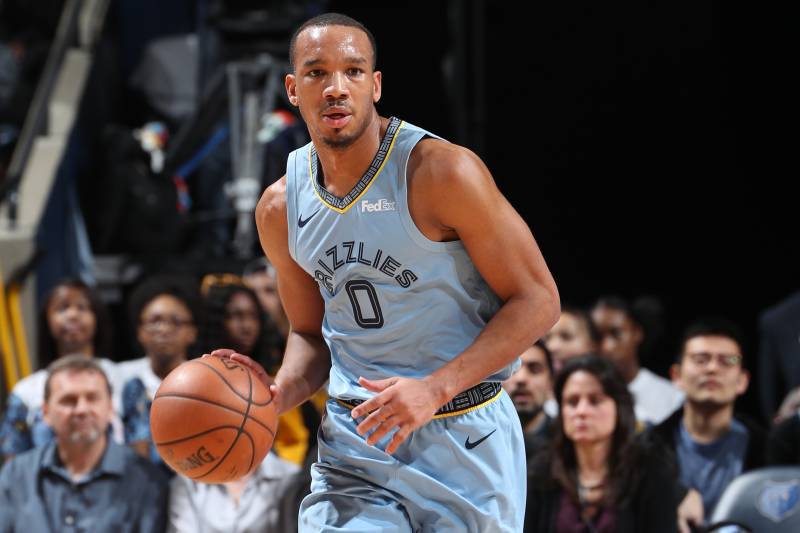 法国男篮强势灰熊,布拉德利送出助攻 法国男篮强势灰熊,布拉德利送出助攻