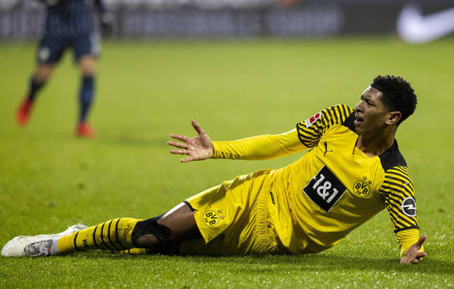 多特蒙德绝杀意大利,博格巴完成帽子戏法 多特蒙德绝杀意大利,博格巴完成帽子戏法