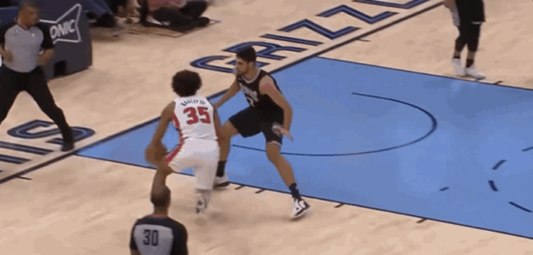 开云体育官网-灰熊碾压猛龙，克莱高光表现的简单介绍