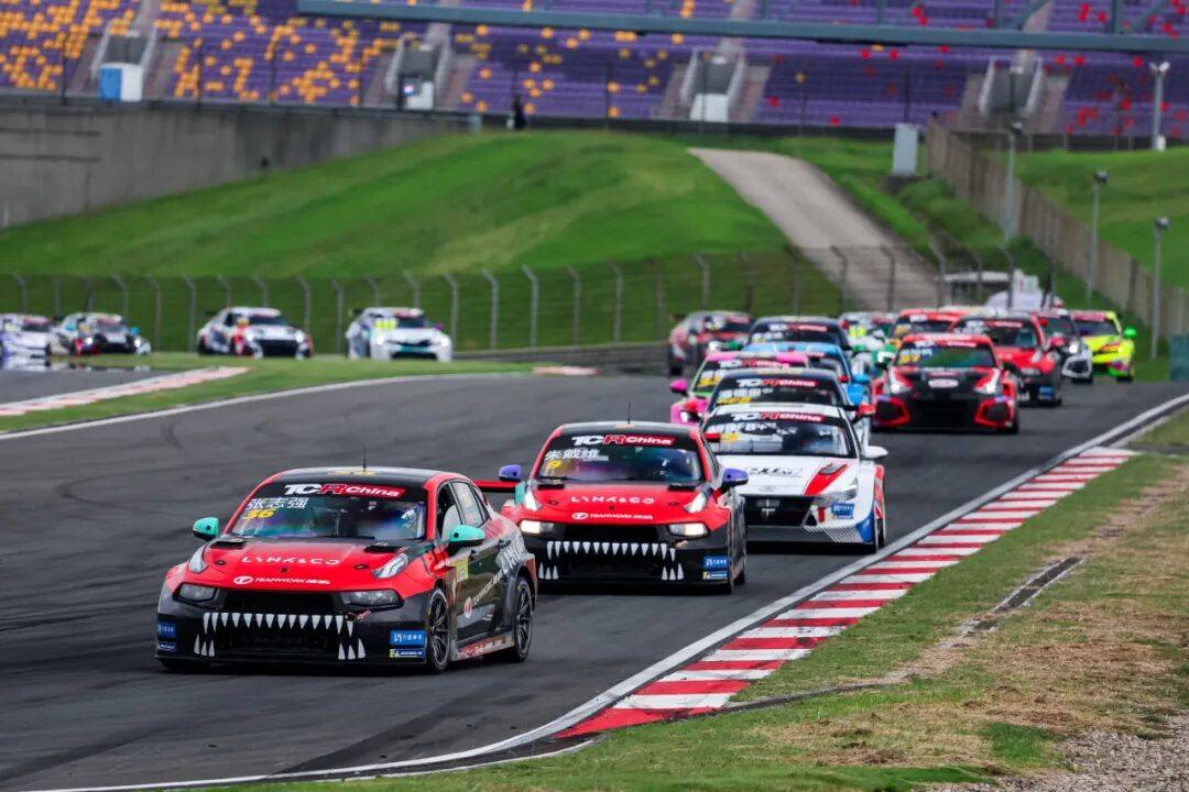 开云体育中国-赛车决赛震撼开打，巅峰对决引爆全场的简单介绍
