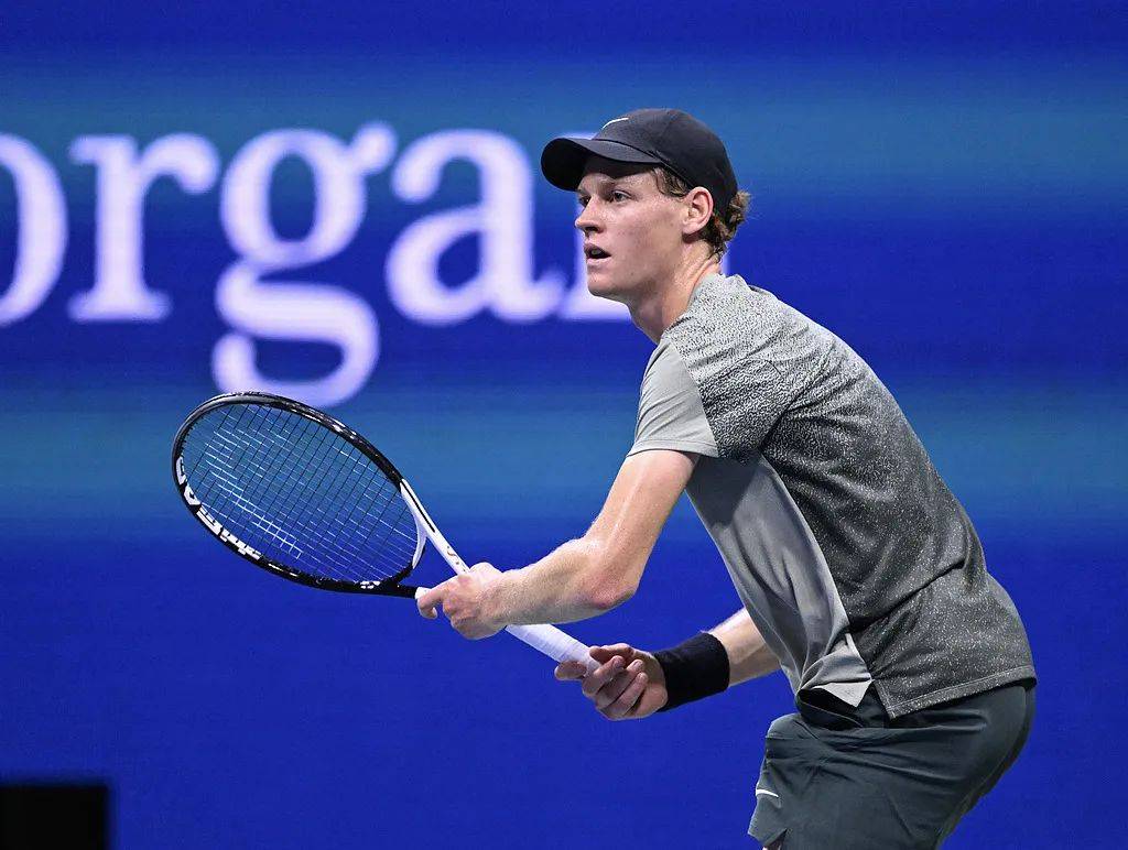 开云体育-法网绝杀美网，辛纳点燃赛场的简单介绍