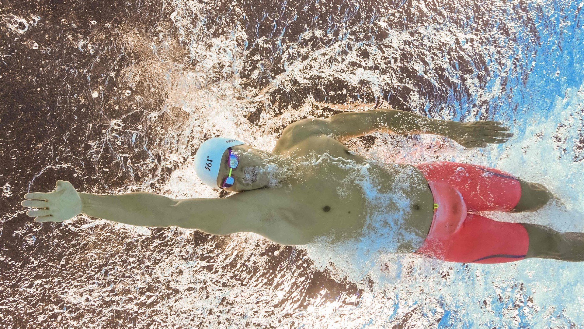 开云体育官网-哈兰德达成生涯里程碑，厄瓜多尔爆冷击溃摩纳哥