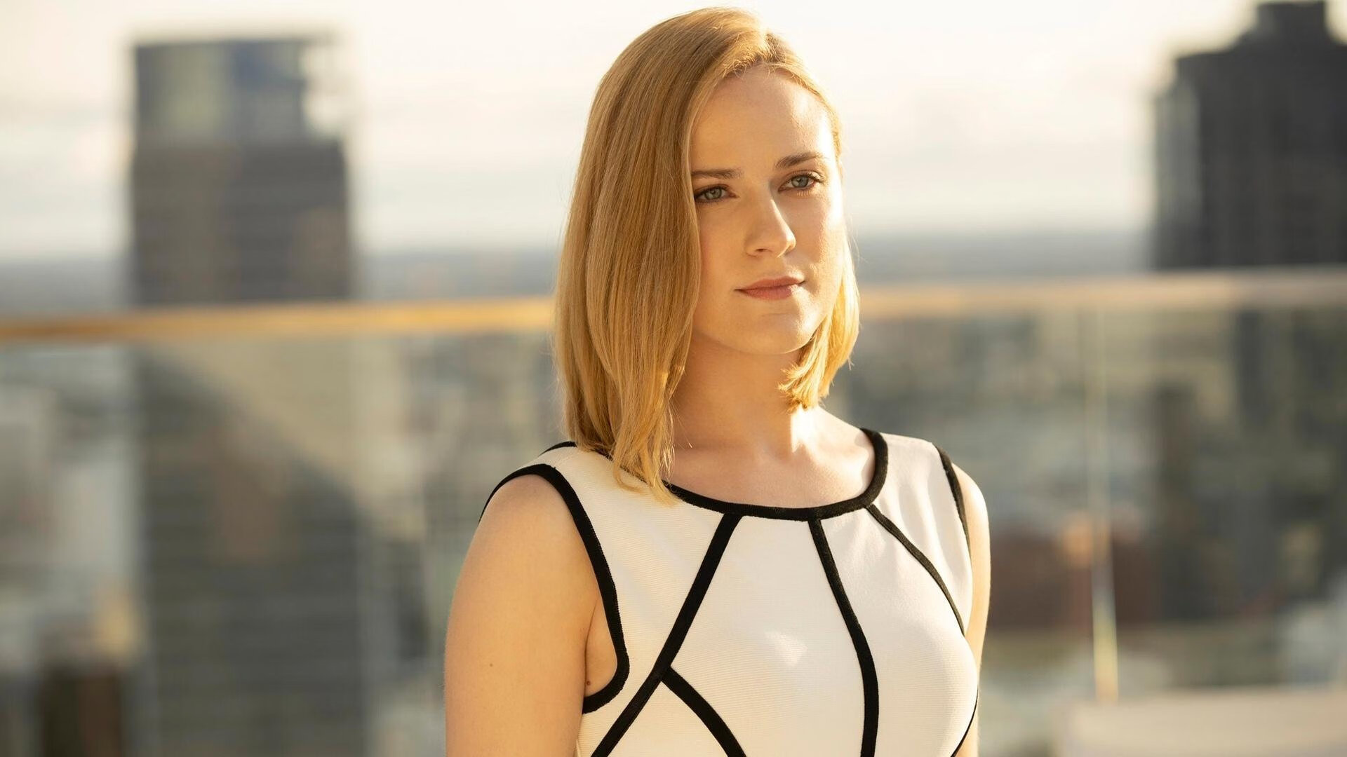 时代更迭，当赖斯数据统治球场，丹麦撕碎巴萨神话