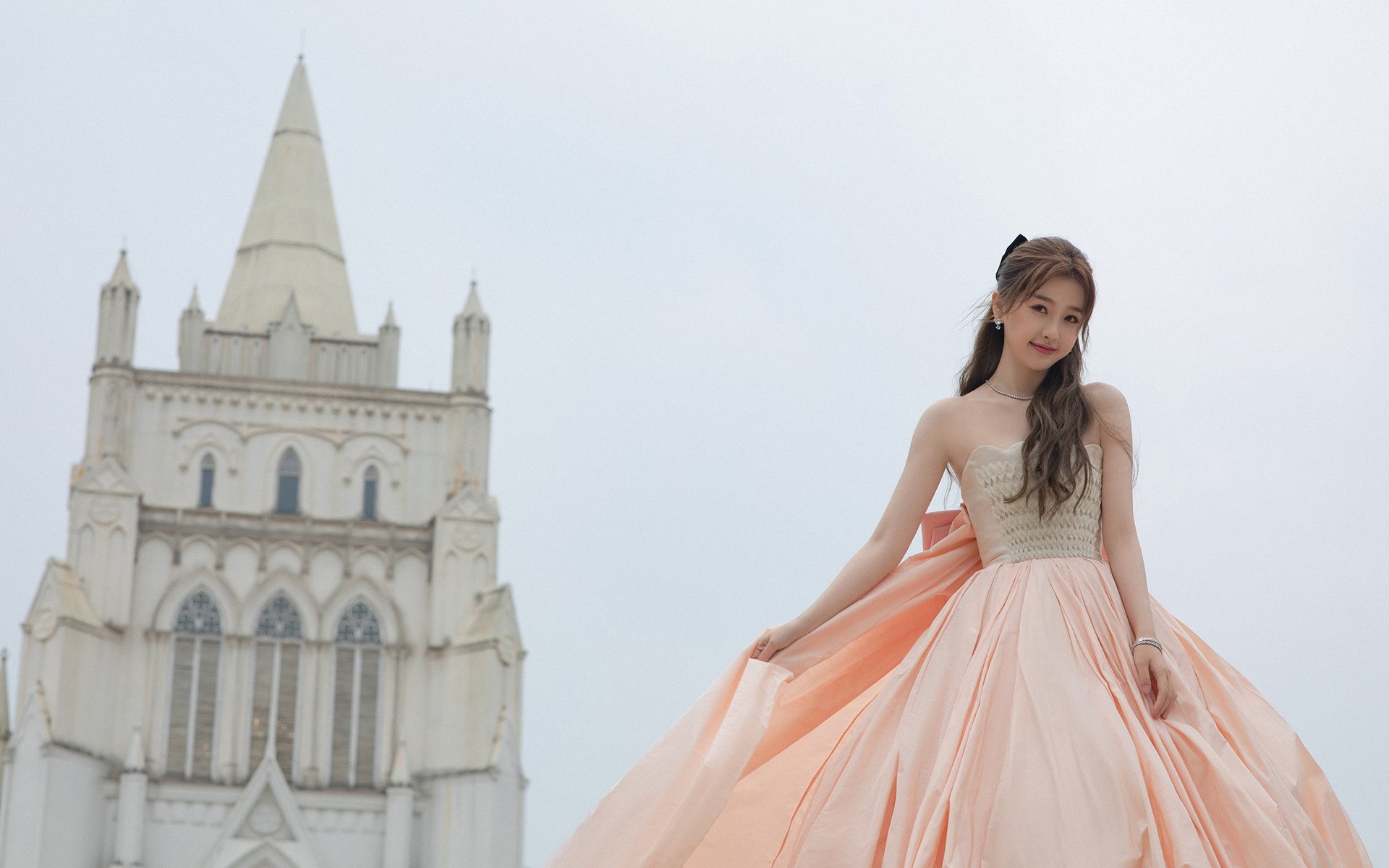 断剑重铸之夜，德罗赞用最古老的答案燃尽冰霜