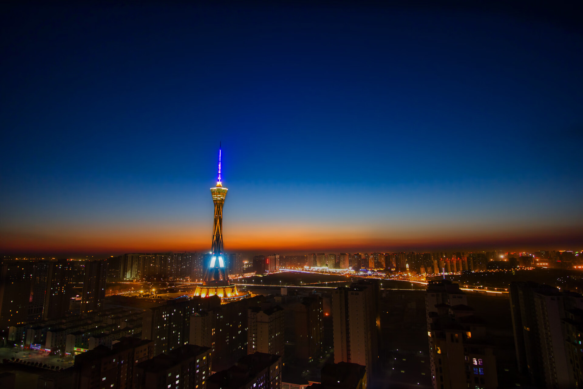 开云体育入口-希腊怪兽撕裂鹏城防线，字母哥52分风暴，活塞四节压制深圳队！