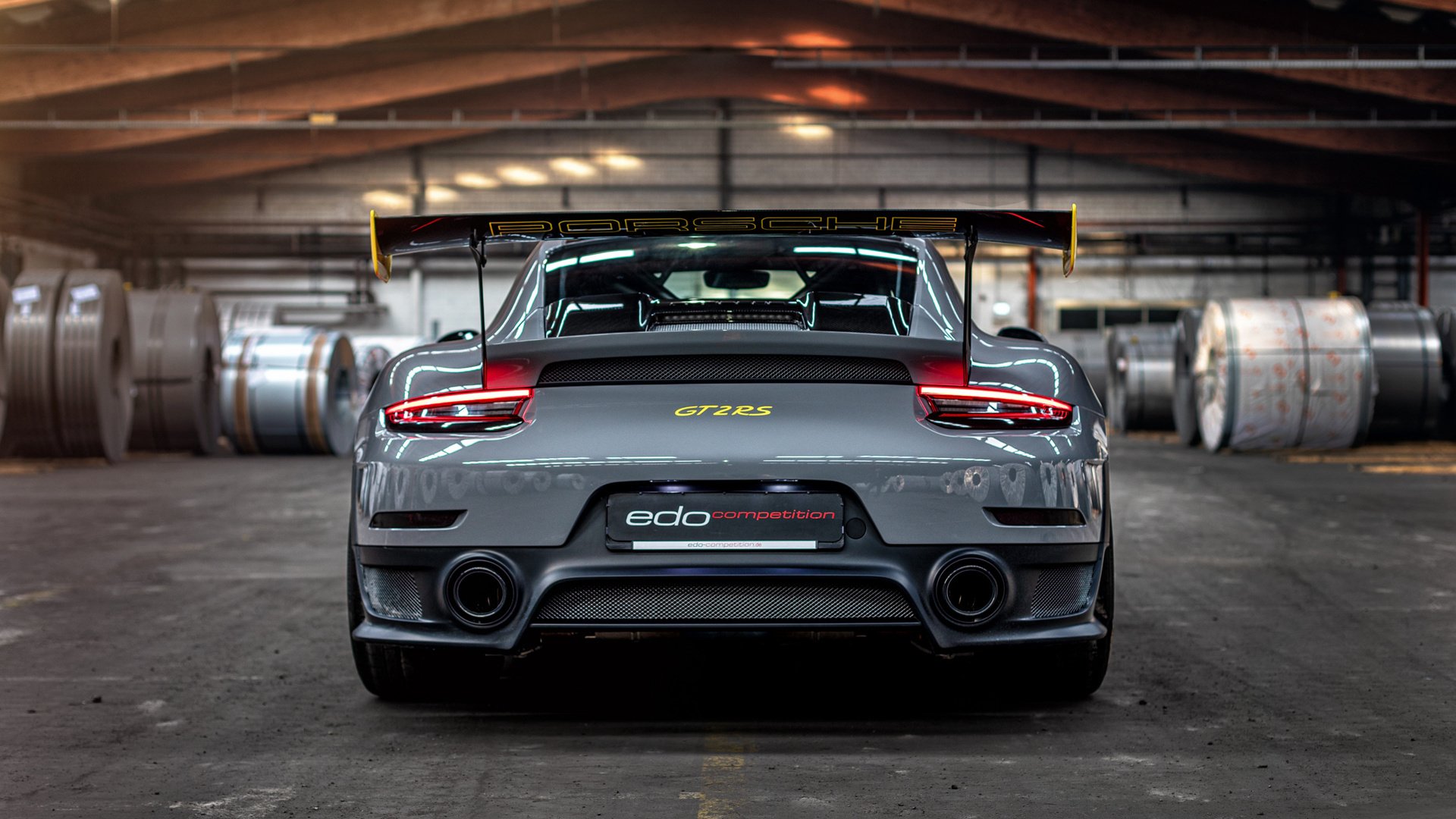 废土之上,范弗利特以星辰为幕,当活塞碾过绿军神话