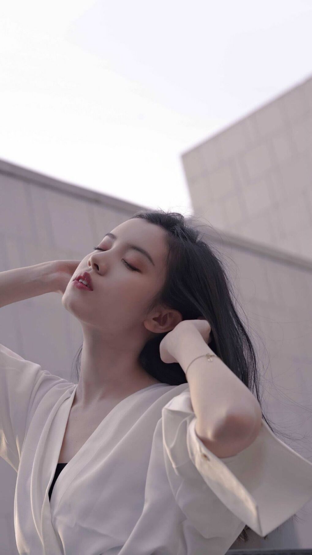 孤星闪耀，布罗佐维奇铁血指挥，丹麦在2026出线生死战中力克罗马尼亚